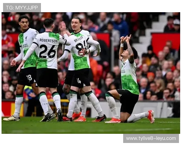 范迪克领跑英超防守数据榜，最新排名再创佳绩