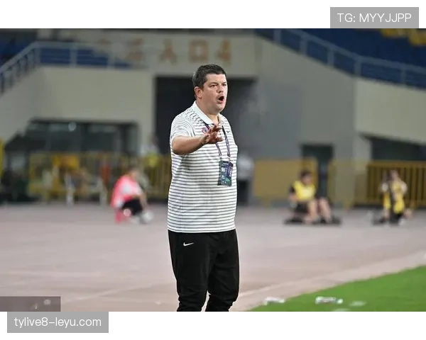 法马主帅巧用灵活战术，率队逆转颓势重燃争冠希望