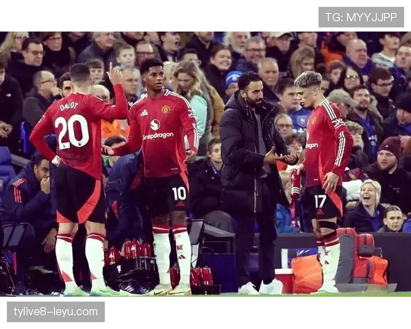 英超新赛季战术革新：各队趋势解析与面临挑战