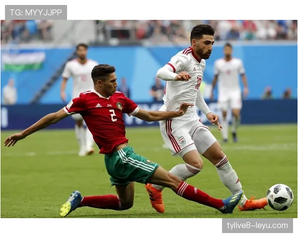 阿兹蒙精彩破门助伊朗队提升竞争力，在关键比赛中表现抢眼