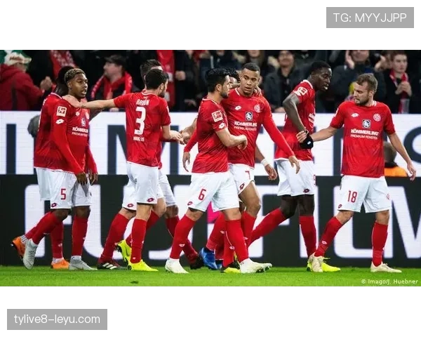 美因茨凭借高效防守反击战术强势回暖，重返积分榜竞争行列