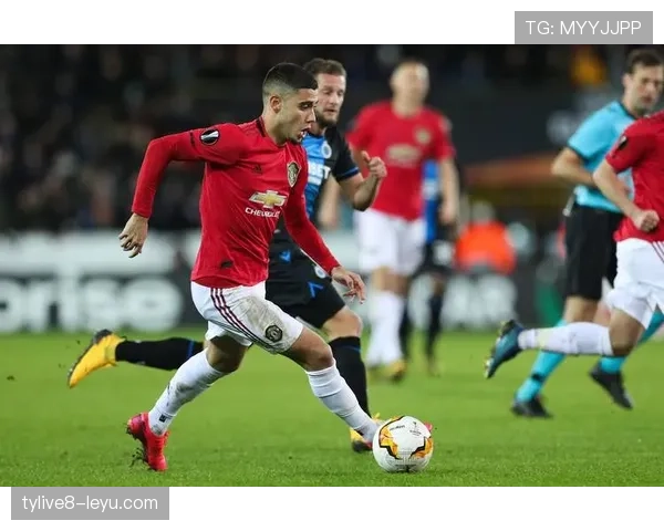 曼联进攻组织混乱问题持续显现，影响前场效率与比赛走势