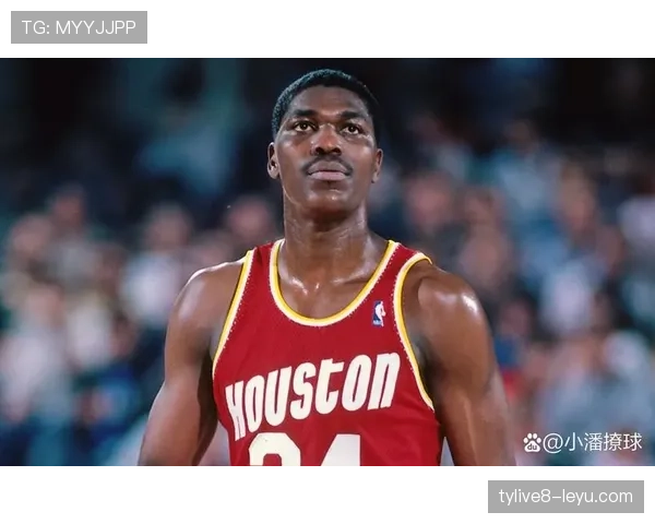 奥拉朱旺背身单打效率显著高于乔丹，内线威胁拉开差距